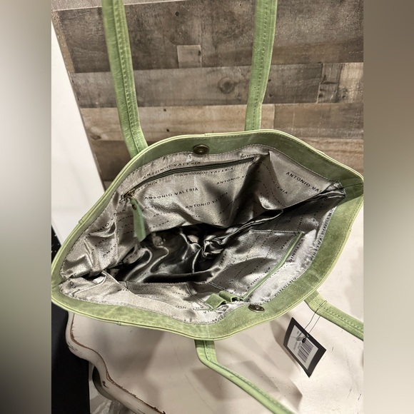 NWT Antonio Valeria | Ava Shoulder Bag - Picture 3 of 11